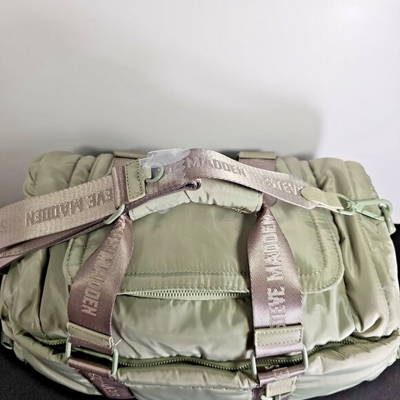 Steve Madden DT623615 ML Olive Quilted Puffer Weekender Bag - NWT - Picture 4 of 13
